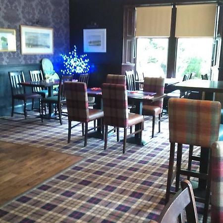 Burnett Arms Hotel Inverurie Bagian luar foto