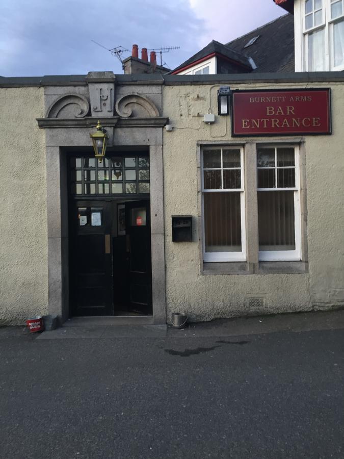 Burnett Arms Hotel Inverurie Bagian luar foto