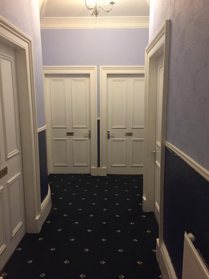 Burnett Arms Hotel Inverurie Bagian luar foto